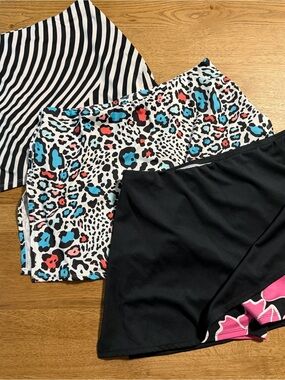 Tail Women's Mini Skirt Set - Black, White, Blue, Pink